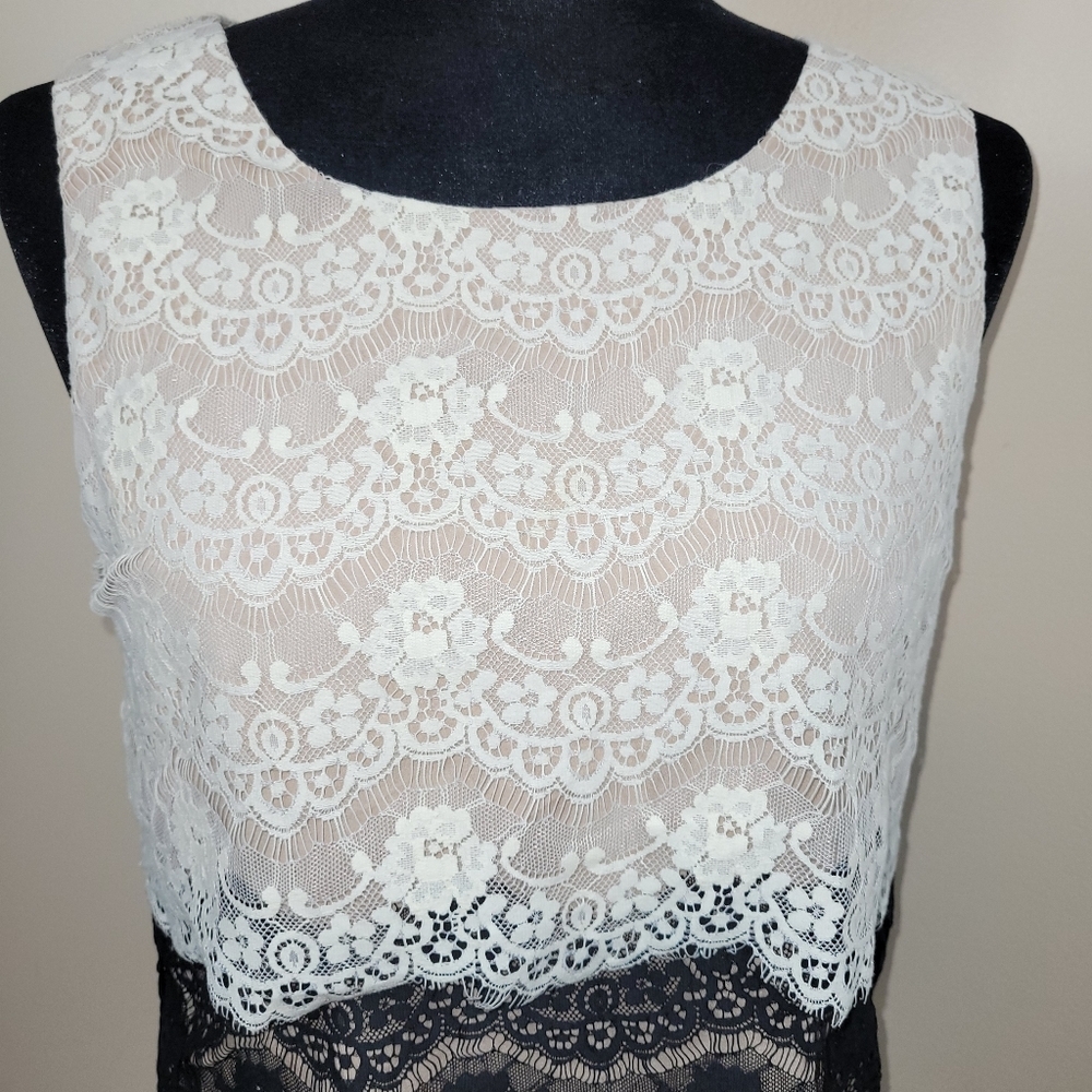 Jessica Simpson lacy dress black and white size 8 - Picture 7 of 10
